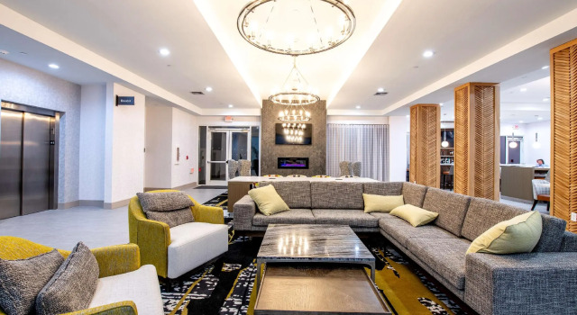 DoubleTree by Hilton Sulphur Lake Charles, Забронировать Отель Салфер Acadiana