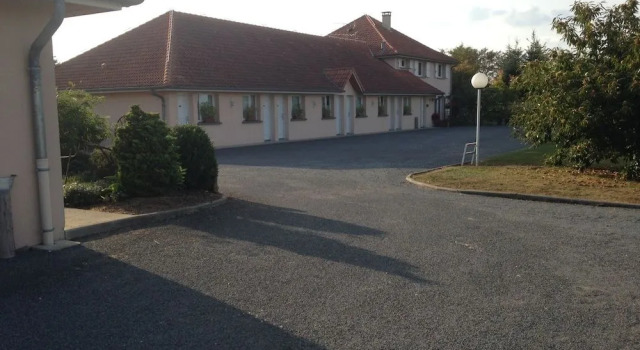 Villa Hotel, Rezerwuj Hotel Poilly-lez-Gien Centre