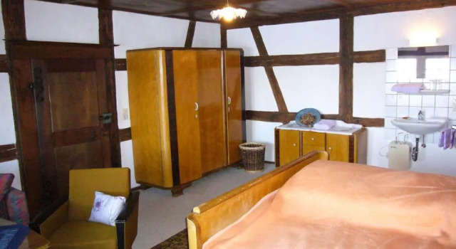 Burghof Wallhausen, Buchen Sie Hotel Stockach Bodensee-Radweg