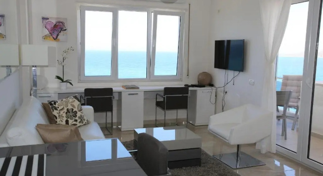 Апартаменты Superior White Residence Luxury Apartments