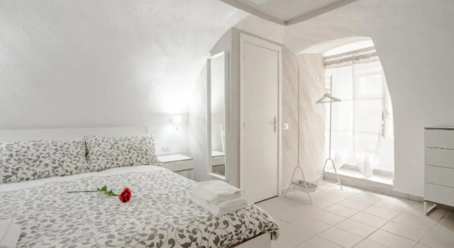 Your home in Napoli 2,0, Забронировать Отель Отели Неаполя с парковкой, рядом с Ospedale degli Incurabili, Парковка