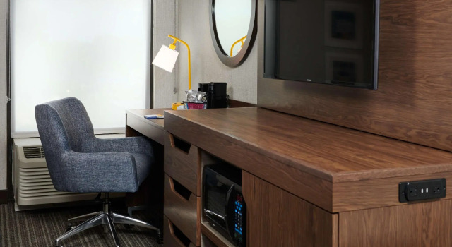 Четырёхместный номер Standard Hampton Inn Fairfax City