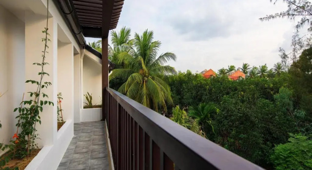 Люкс с видом на сад AIRA Boutique Hoi An Hotel & Spa