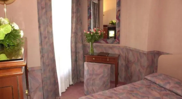 Одноместный номер Standard с балконом Mini Palace Hotel