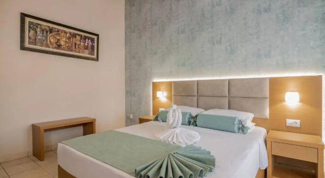 Семейная студия Sea View Suites & Holiday Homes - Plaka Beach Resort