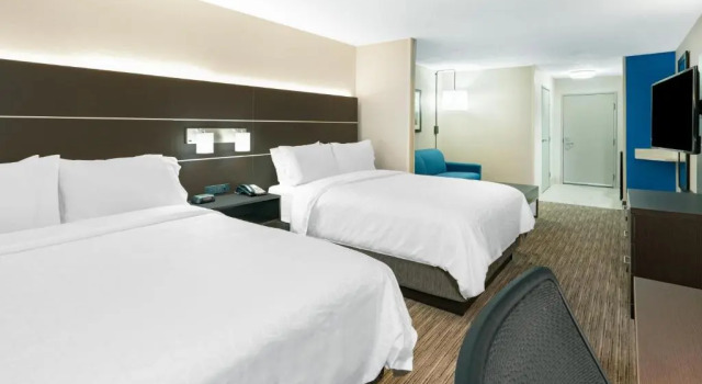 Двухместный люкс Holiday Inn Express Hotel & Suites Albuquerque - North Balloon Fiesta Park by IHG