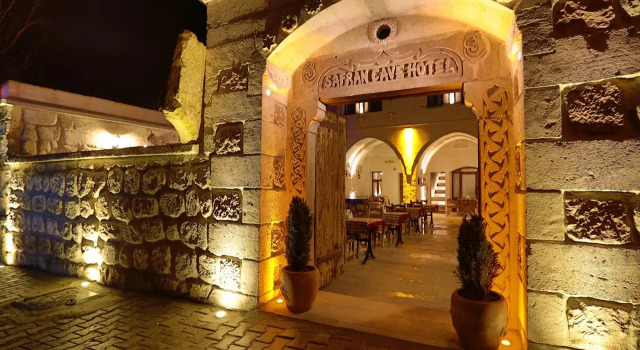 Safran Cave Hotel