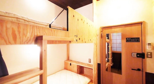 Четырёхместный номер Standard Poly Hostel 2 Namba