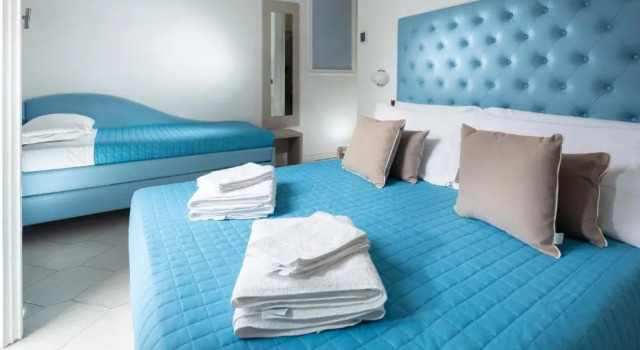 Трёхместный номер Comfort Hotel Italia Boutique