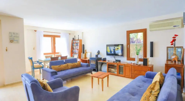 Villa Eos in Kalkan With 3 Bedrooms and 4 Bathrooms, Забронировать Вилла Отели провинции Антальи с парковкой, Парковка