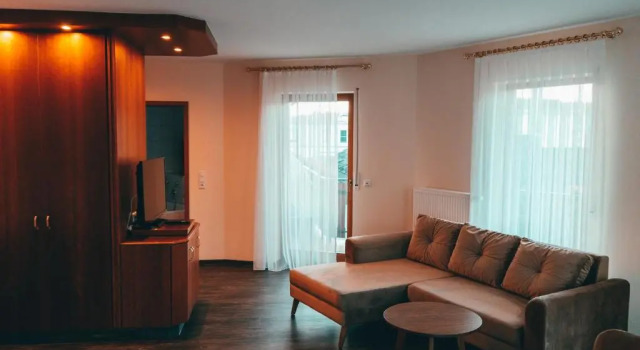 Люкс с балконом Hotel Lorösch