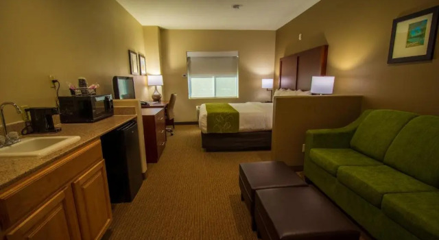 Люкс Comfort Suites Marysville-Yuba City
