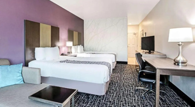 Четырёхместный номер Deluxe с красивым видом из окна La Quinta by Wyndham Corpus Christi - Portland