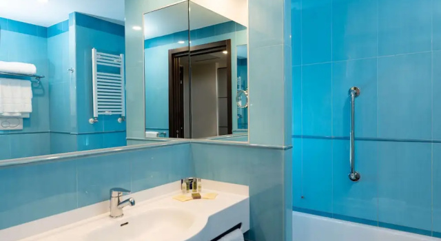 Двухместный номер Standard Doubletree by Hilton Milan Malpensa Solbiate Olona