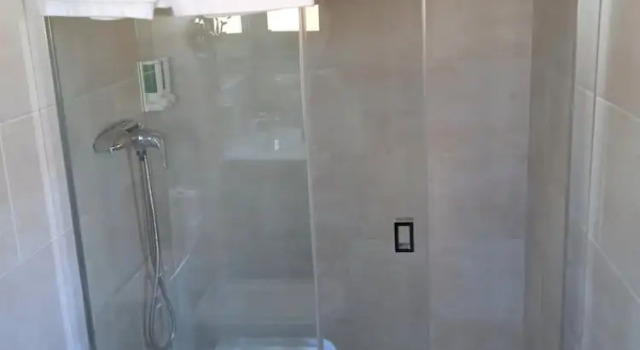 Трёхместный номер Standard Hotel 170