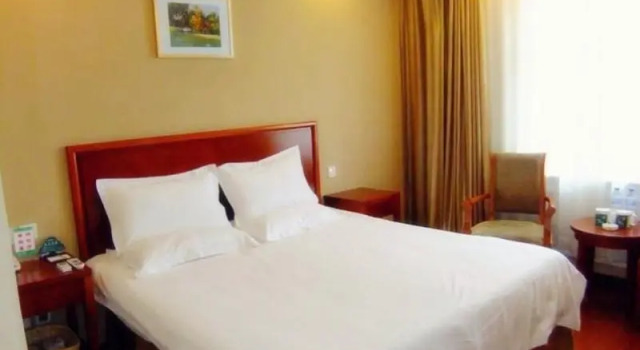 Двухместный номер Standard GreenTree Inn Shandong Laiwu Gangcheng Express Hotel