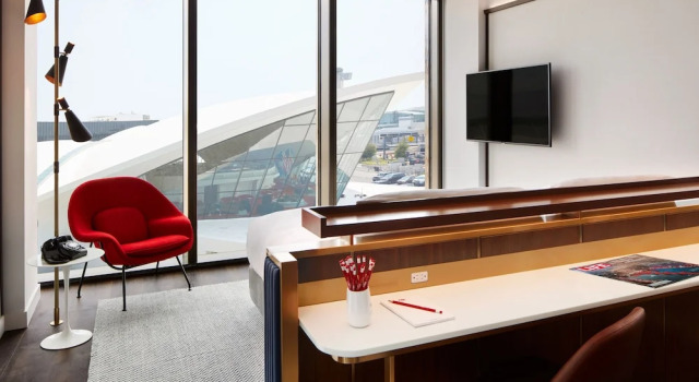 Номер Deluxe TWA Hotel at New York's JFK Airport	