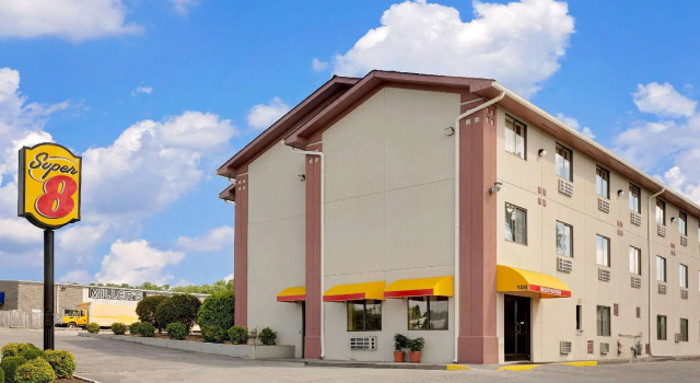 Номер Standard Super 8 by Wyndham Johnson City