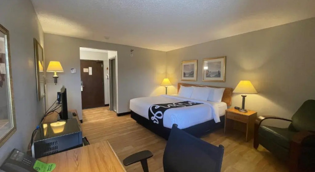 Deluxe Doppel Zimmer Days Inn by Wyndham Pleasant Prairie Kenosha