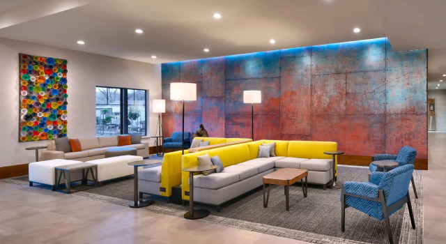 Четырёхместный люкс c 1 комнатой Hilton Garden Inn Prescott Downtown, Az