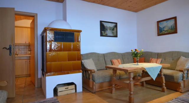 Dreamy Mansion in Schneizlreuth-weissbach With Garden, Varaa Hotelli Hotellit Baijeri pysäköinnillä, Pysäköinti