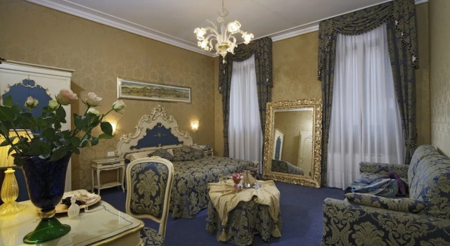 Семейный номер Standard с балконом Hotel Becher