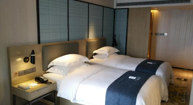 Echarm Hotel Nanning Railway Station Metro Station, Varaa Hotelli Hotellit Guangxi pysäköinnillä, Pysäköinti
