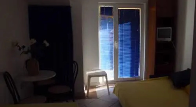 NB Guesthouse, Забронировать Гостевой дом Тиват Округ Тиват, рядом с Пляж Вайкики