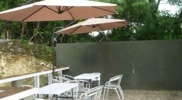 White Rock Lodge, Rezervovat Hotel Levné hotely v Benoa