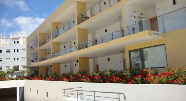 Apartamentos Mantamar II