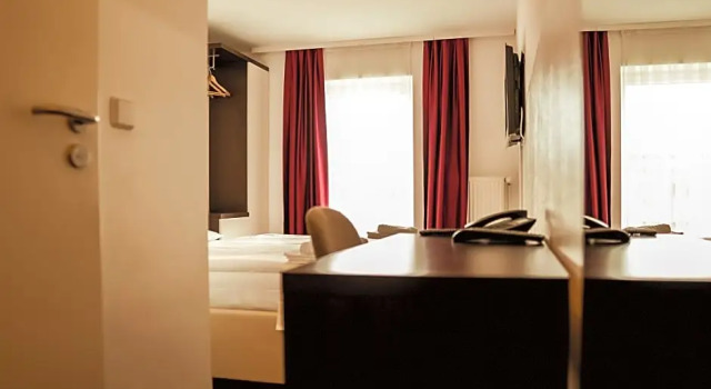 Двухместный номер Economy с красивым видом из окна Hotel Prens Berlin