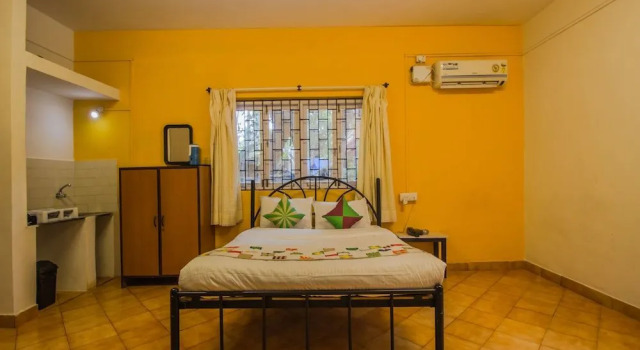 OYO 16019 Home Studio With Pool Calangute, Забронировать Гостевой дом Калангут Северный Гоа, рядом с Пляж Калангут