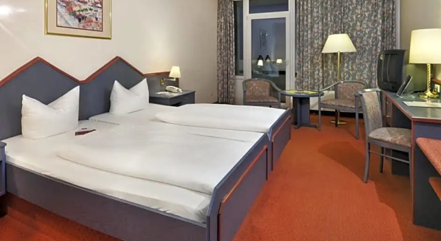 Номер Standard с балконом TRYP by Wyndham Bad Bramstedt