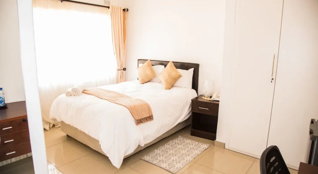 Standard Twin room with garden view Mt Pleasant Bed and Breakfast Ltd