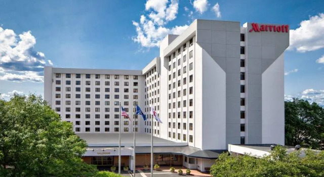 Люкс New York LaGuardia Airport Marriott