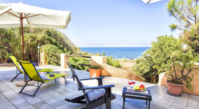 Villa Riva Mare Sorso for 6 people with garden and veranda overlooking the sea