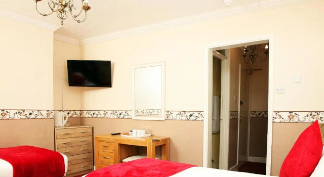 Трёхместный номер Standard The Columbia Hotel