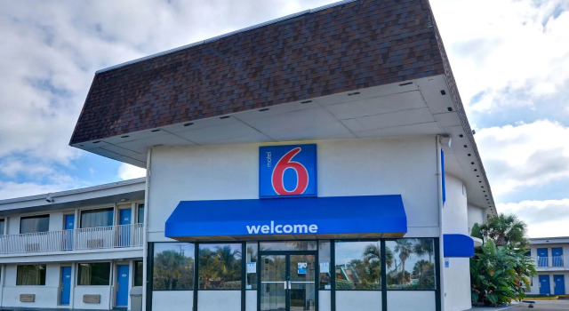 Motel 6 Cocoa Beach, Varaa Motelli Cocoa West Space Coast