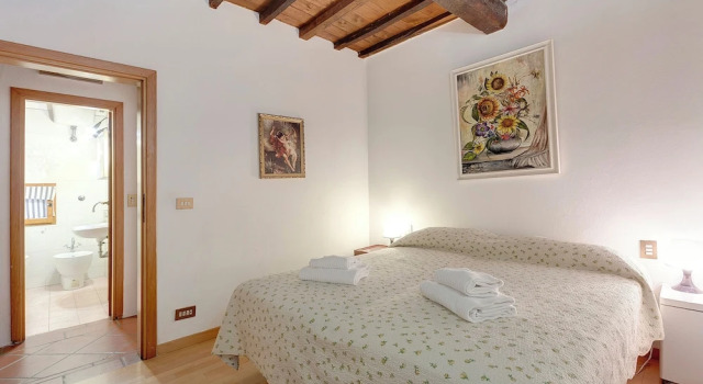 Bellismo Apartment for 4 People Santa Maria Novella Florence Center