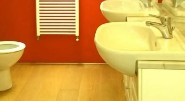 Кровать в общем номере с балконом Hostel Lumiere