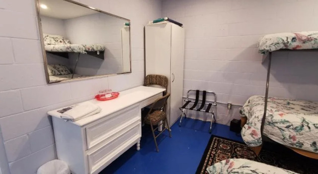 Jailhouse Bed & Breakfast, Buchen Sie Hotel Valemount 