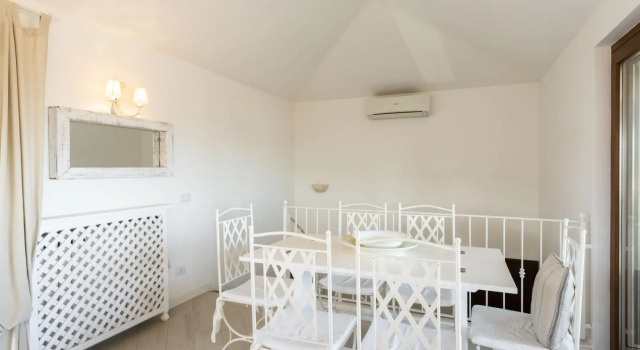 Villetta has two levels with beautiful sea view and located in front of a small park for children an-VILLA GINEPRO