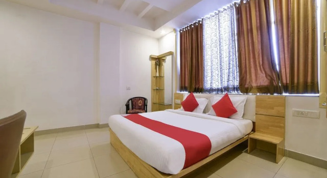 OYO 16894 Aditya Residency, Rezerwuj Hotel Hajdarabad 