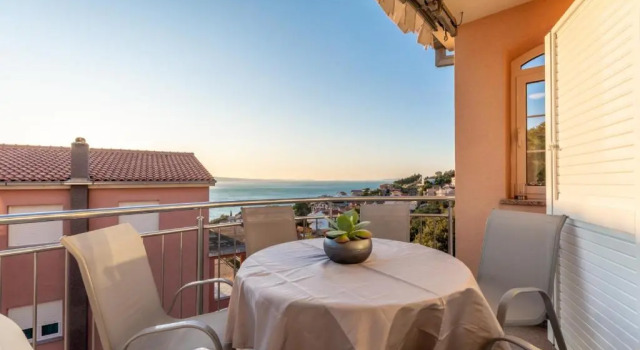 Апартаменты с 2 комнатами с балконом и с видом на море Apartments Palma