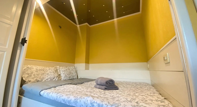 Maxrealty24 Studio apartment 5 minutes walk to Studencheskaya metro station, Book Apartment Moscow Russia