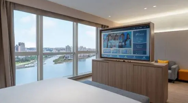 Люкс Homeinn Plus Hotel (Quanzhou Quanshang Global Plaza)