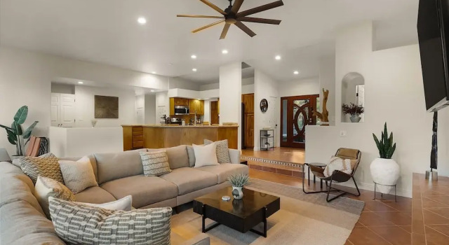 Mammoth Rock Splendor-close to Town Huge Spa Game Room