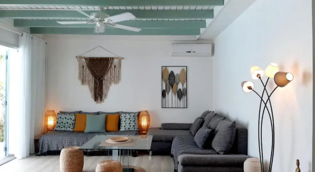 Villa Intimiste Casa Del Tamaris , 10 mn walk to the Bo beach, Mont Vernon 1, Book Villa Villaer i Orient Bay, Villa