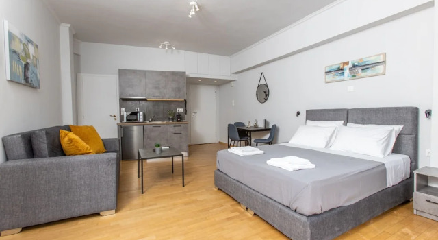 Студия Deluxe с балконом Raise comfy studios in the heart of Athens