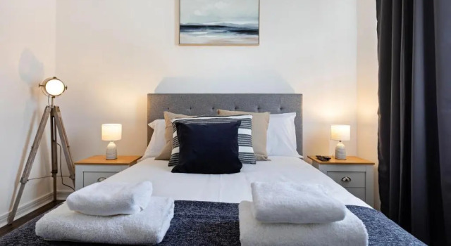Modern 1-Bedroom Apartment, beach 5-min walk, free parking, Varaa Huoneisto Asunnot kohteessa Merseyside, Huoneisto